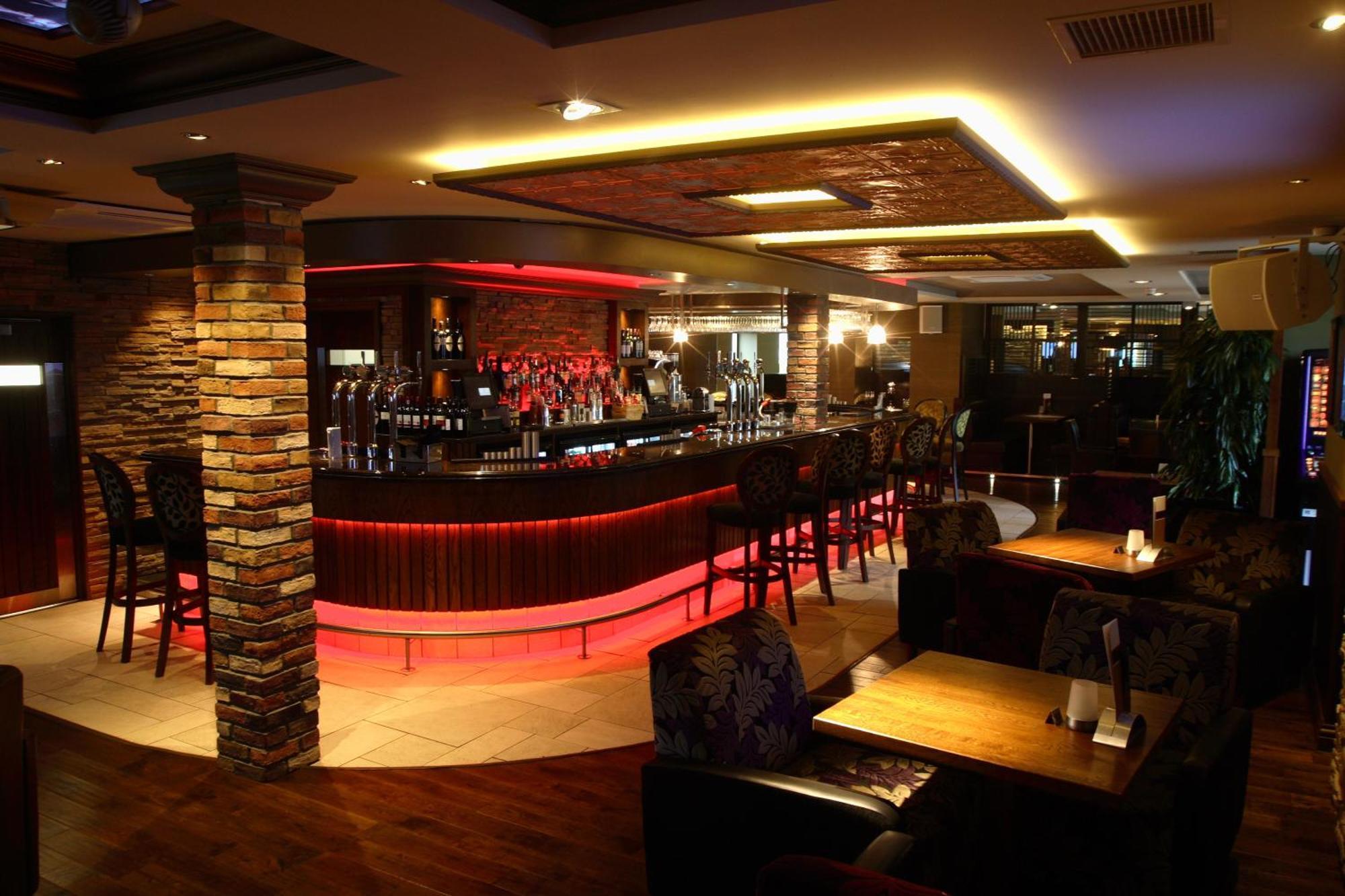 The Torrance Hotel East Kilbride Exterior photo